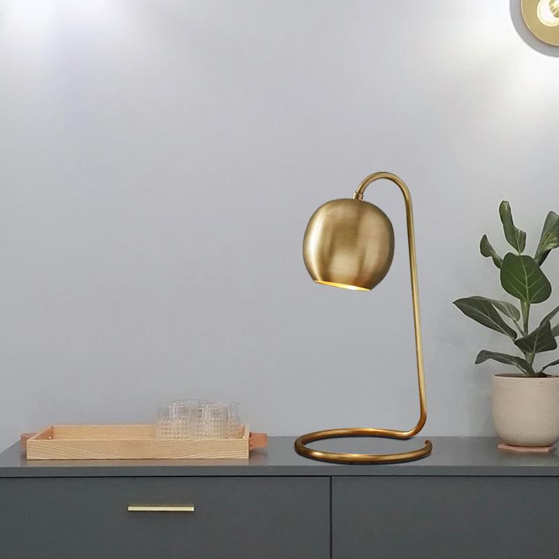 Lark - Kupferplattierte Retro-Tischlampe