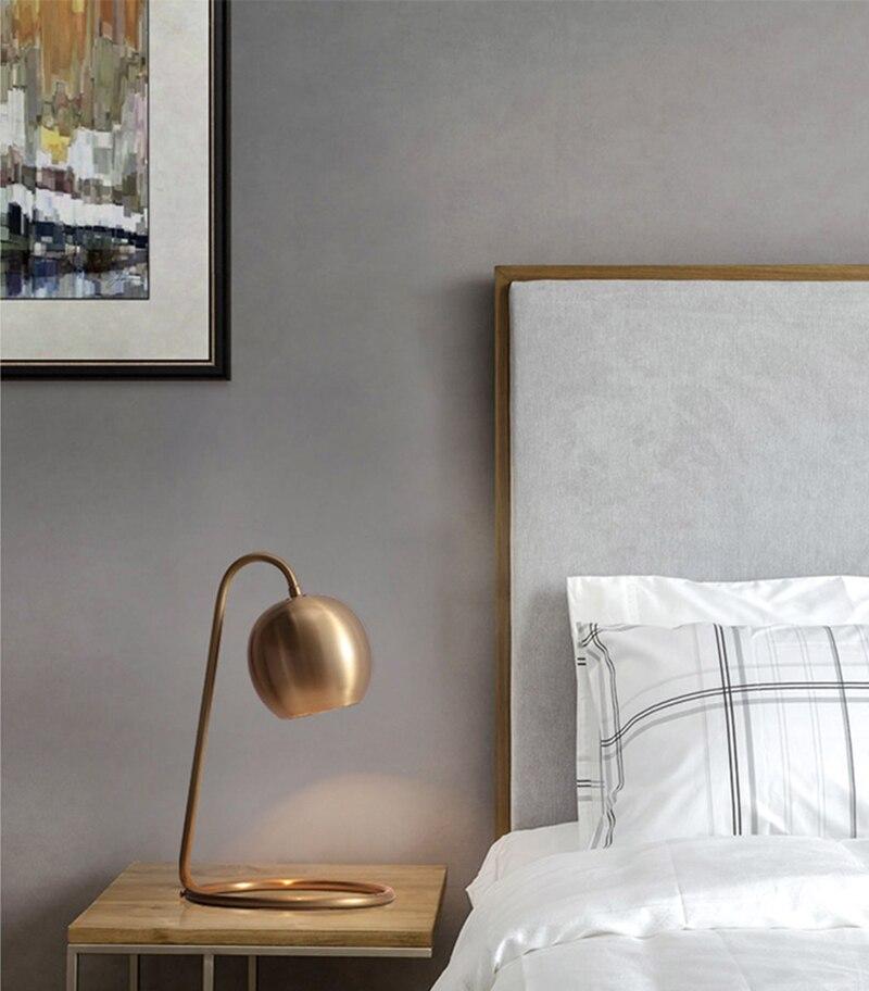 Lark - Kupferplattierte Retro-Tischlampe