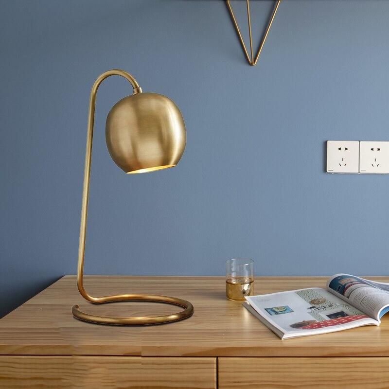 Lark - Kupferplattierte Retro-Tischlampe